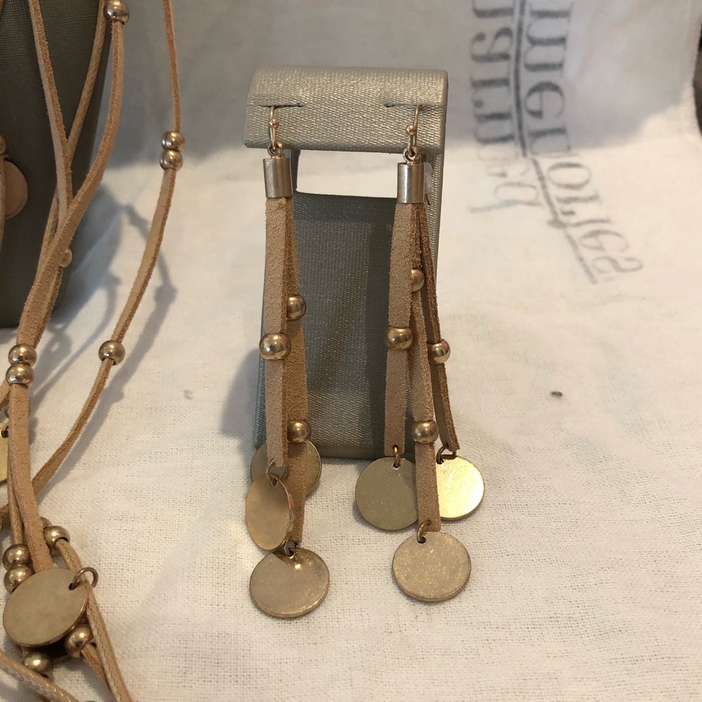Jewelry Set - Picture 4 of 6